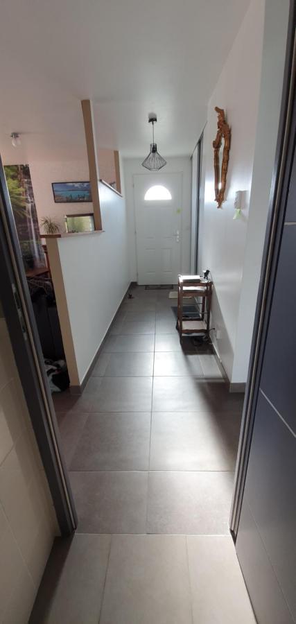 1 Chambre Privative Avec Bureau Et Cuisine Dans Maison 105 M2 Montfaucon Montfaucon  Exterior foto