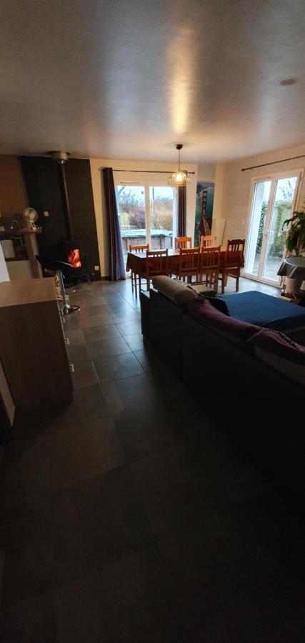 1 Chambre Privative Avec Bureau Et Cuisine Dans Maison 105 M2 Montfaucon Montfaucon  Exterior foto