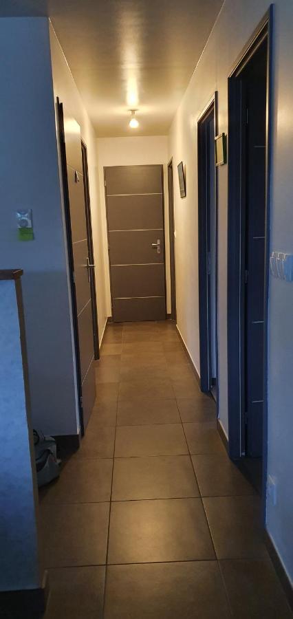 1 Chambre Privative Avec Bureau Et Cuisine Dans Maison 105 M2 Montfaucon Montfaucon  Exterior foto