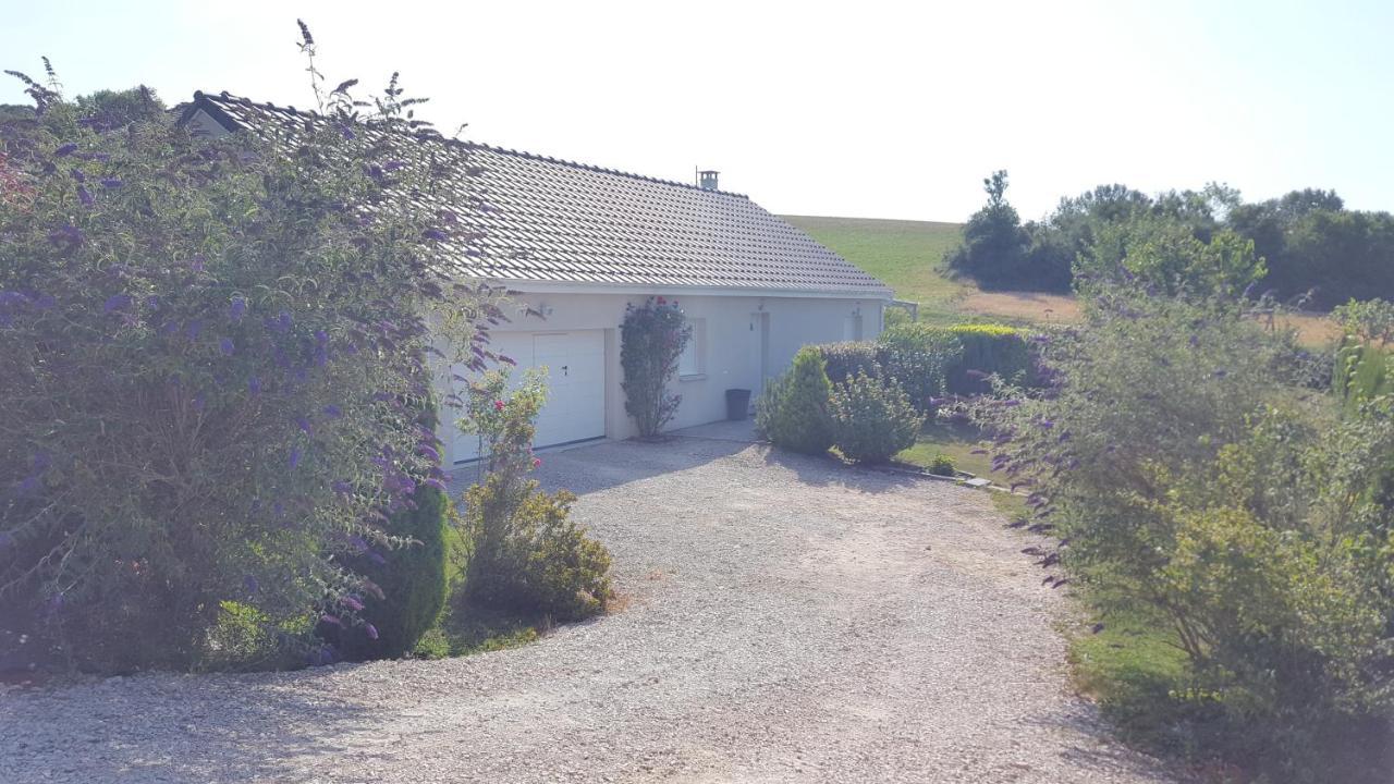 1 Chambre Privative Avec Bureau Et Cuisine Dans Maison 105 M2 Montfaucon Montfaucon  Exterior foto